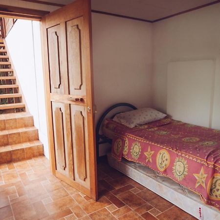 Spanish By The River - Turrialba Exterior photo